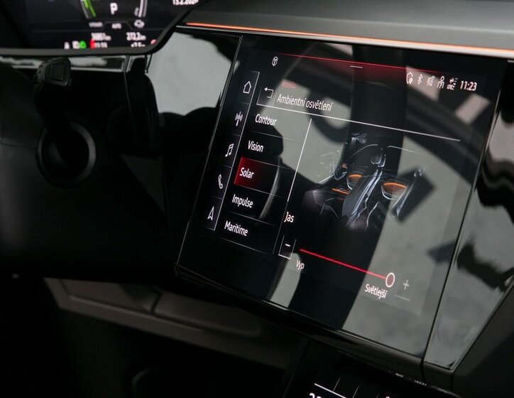 Audi e-tron SUV 0,0 300 kw