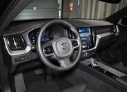 Volvo XC60 SUV / Terénní 2,0 l 257 kw