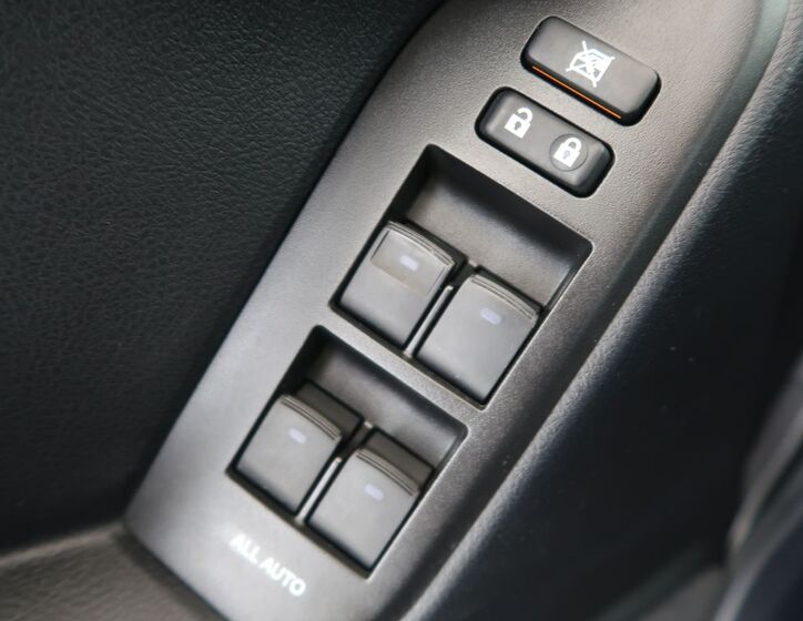 Toyota Land Cruiser 23