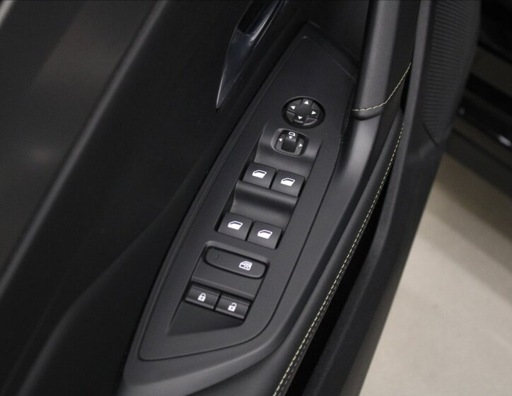 Peugeot 308 Kombi 1,2 l 96 kw