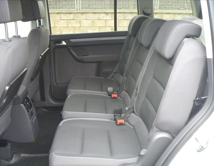 Volkswagen Touran 12