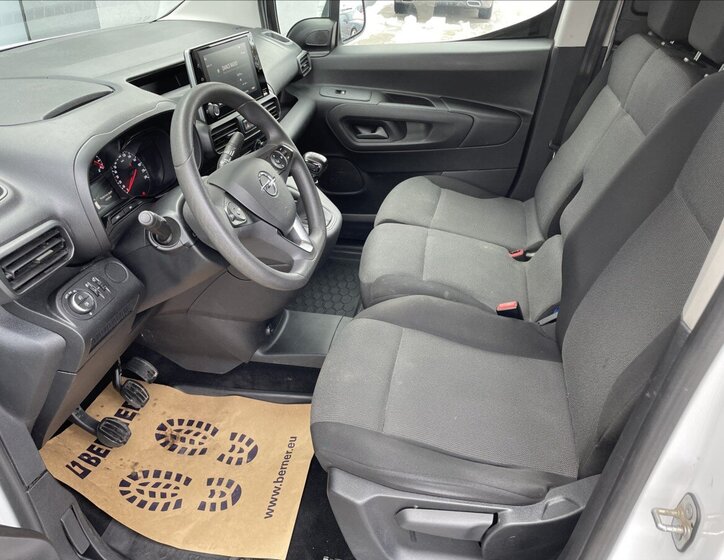 Opel Combo Skříň 1,5 l 96 kw