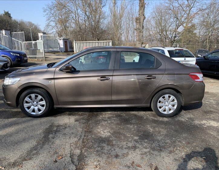 Peugeot 301 Sedan 1,6 l 85 kw
