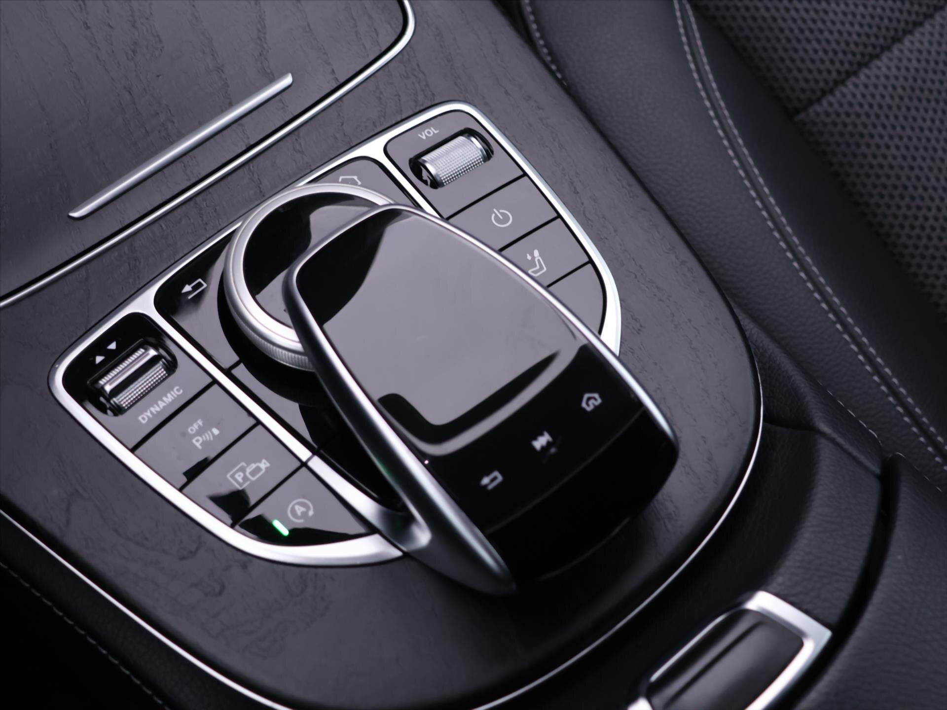 Mercedes-Benz Třídy E Kombi 2,0 l 143 kw