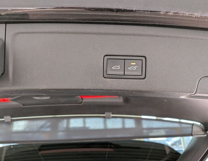 Volkswagen Touareg SUV / Terénní 3,0 l 210 kw