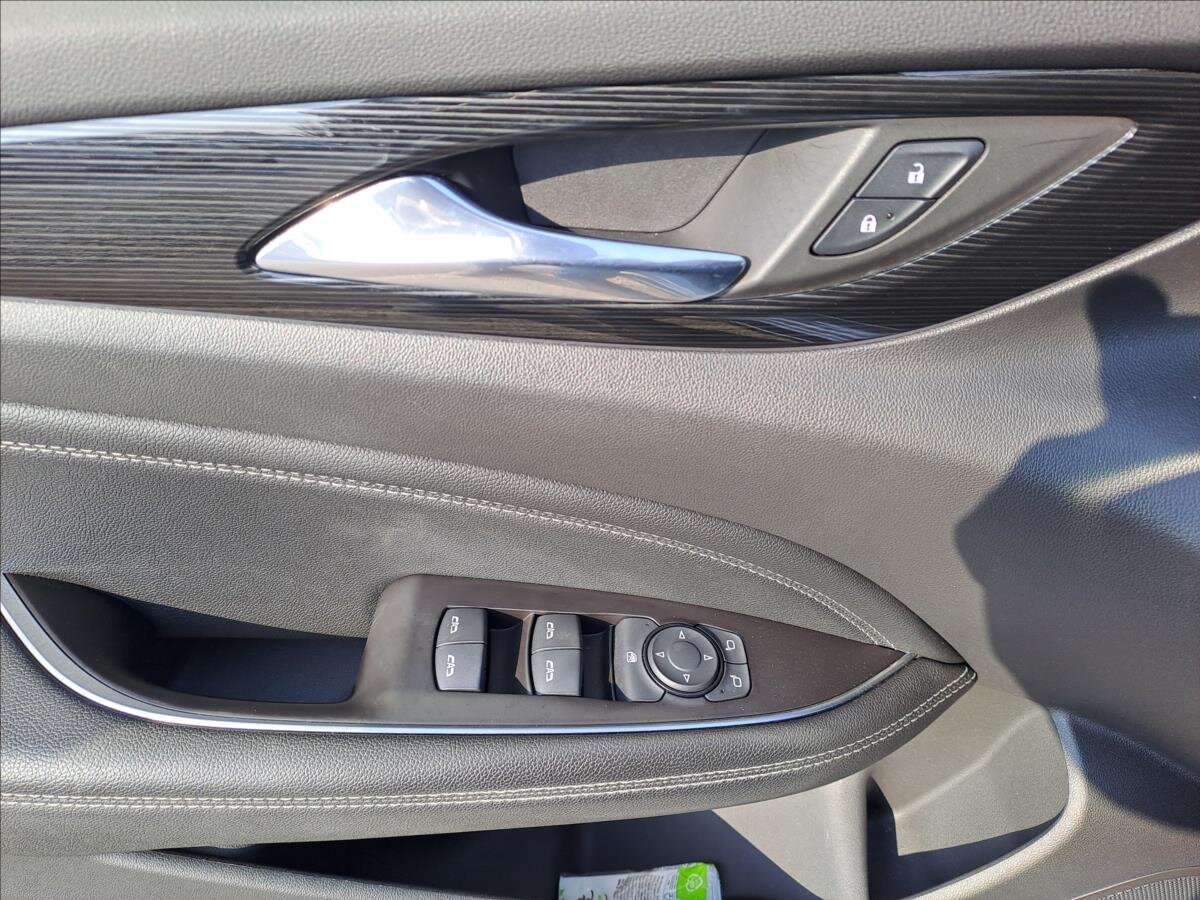 Opel Insignia Liftback 2,0 l 125 kw