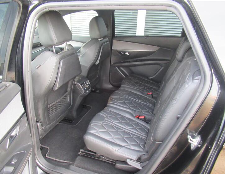 Peugeot 5008 23