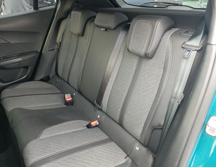 Peugeot 2008 SUV / Terénní 1,2 l 74 kw