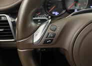 Porsche Panamera 10