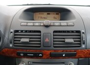 Toyota Avensis Kombi 2,0 l 108 kw