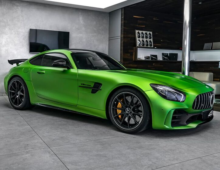 Mercedes-Benz AMG GT 4