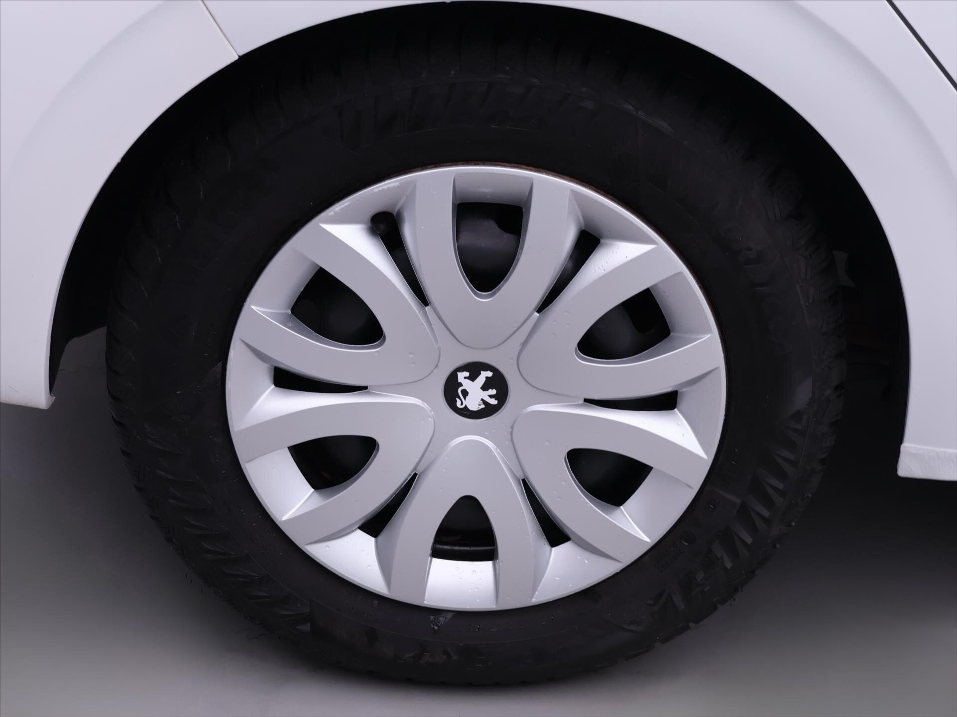 Peugeot 208 Hatchback 1,2 l 60 kw