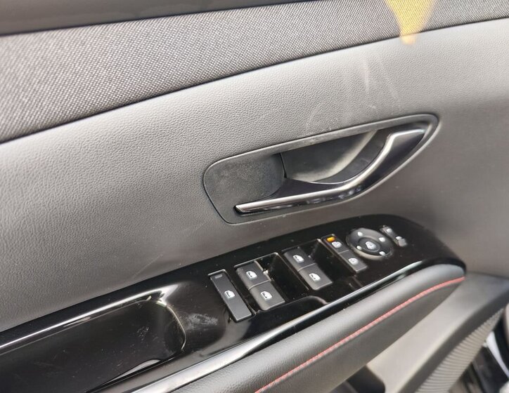 Hyundai Tucson SUV 1,6 l 118 kw