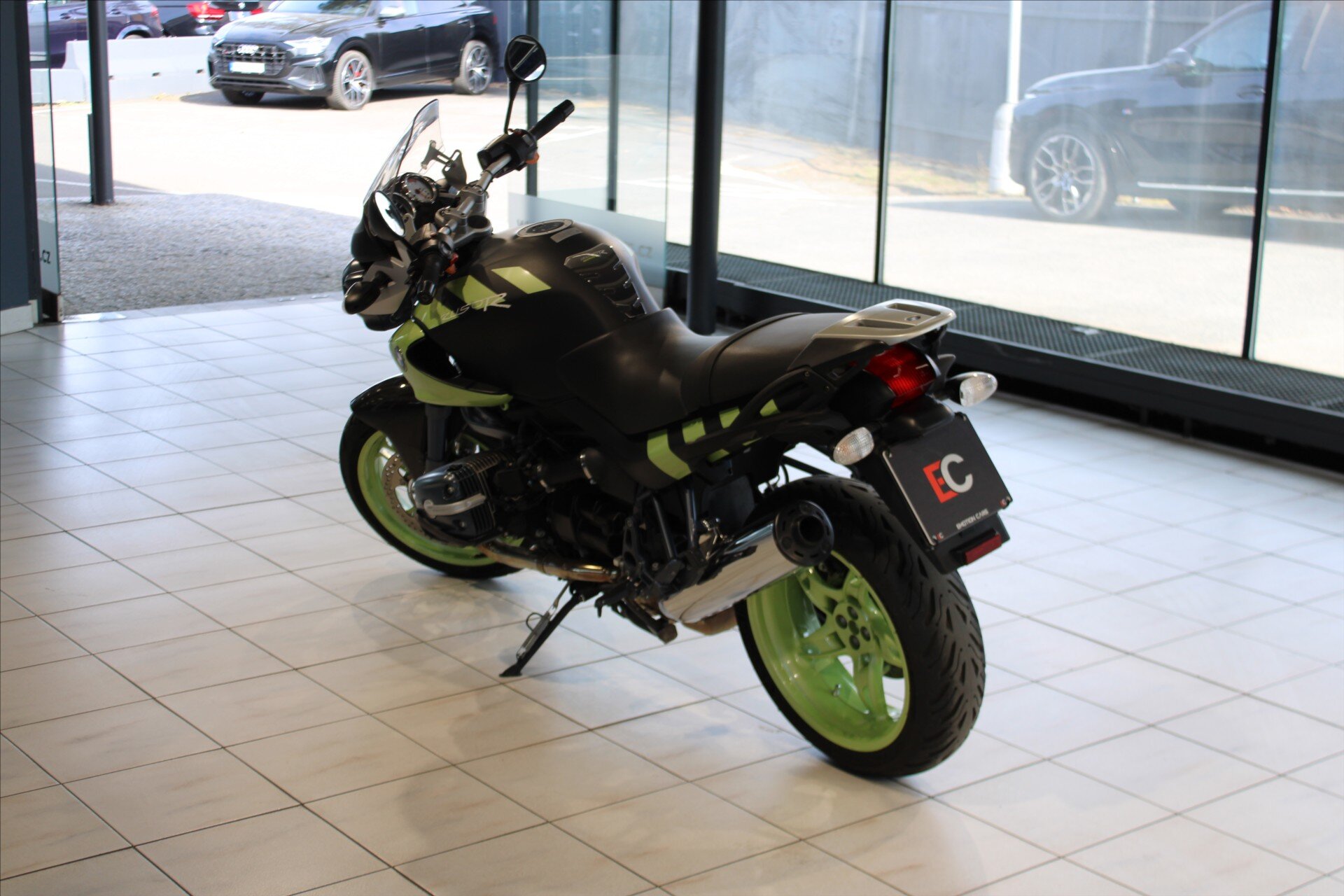 BMW Ostatní Ostatní 1,1 l 62 kw