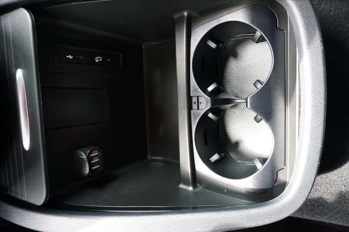 Mercedes-Benz Třídy V VAN-Minibus 2,0 l 174 kw