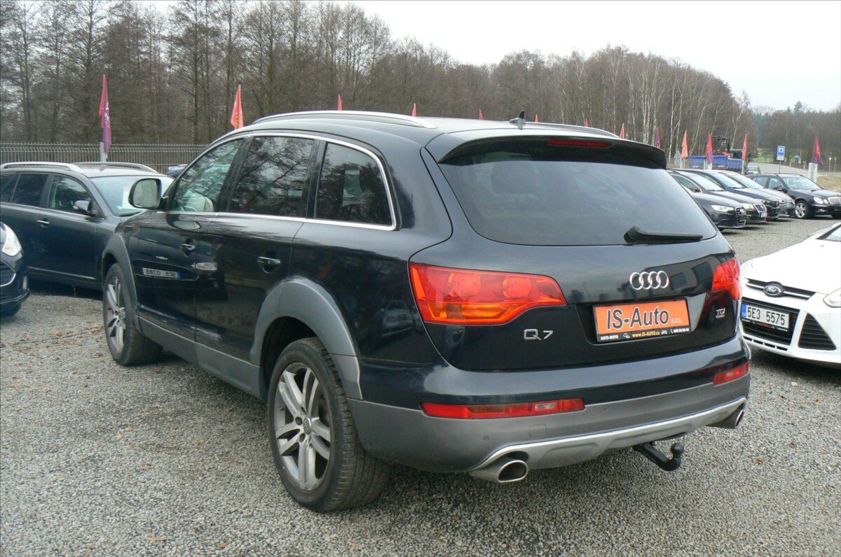 Audi Q7 SUV / Terénní 3,0 l 176 kw
