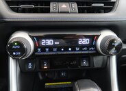 Toyota RAV4 SUV / Terénní 2,5 l 131 kw