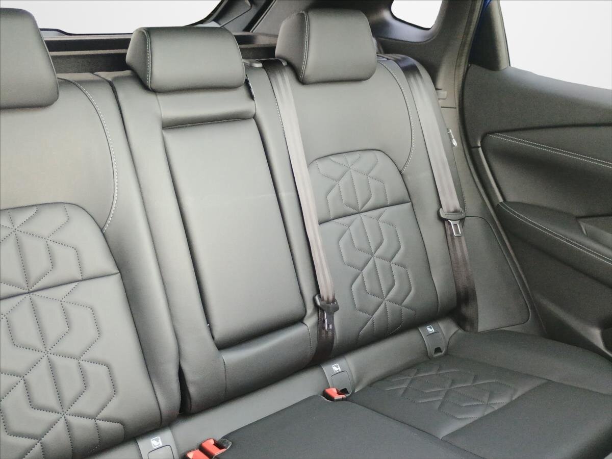 Nissan Qashqai SUV 1,3 l 116 kw