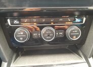 Volkswagen Passat Kombi 1,5 l 110 kw