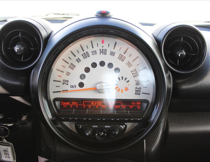 Mini Countryman SUV / Terénní 1,6 l 90 kw