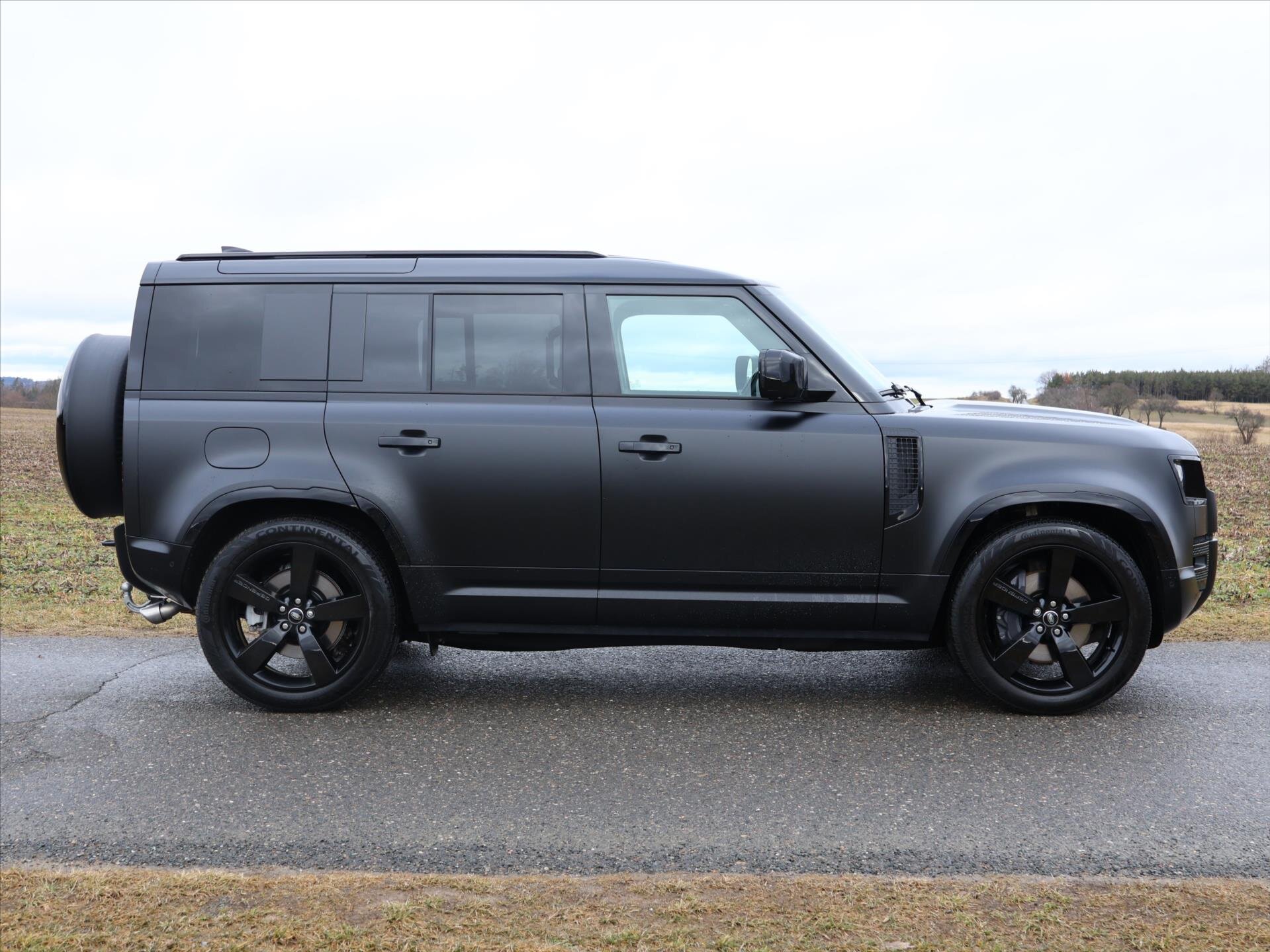 Land Rover Defender SUV / Terénní 5,0 l 313 kw