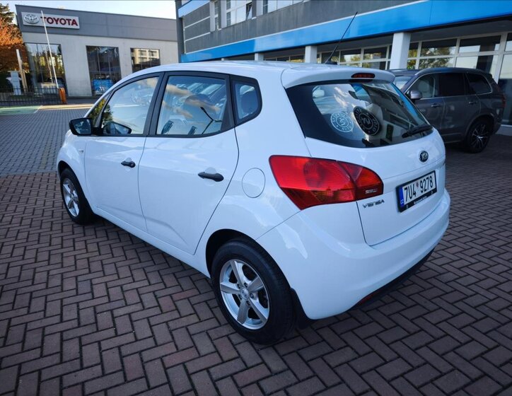 KIA Venga Hatchback 1,4 l 66 kw