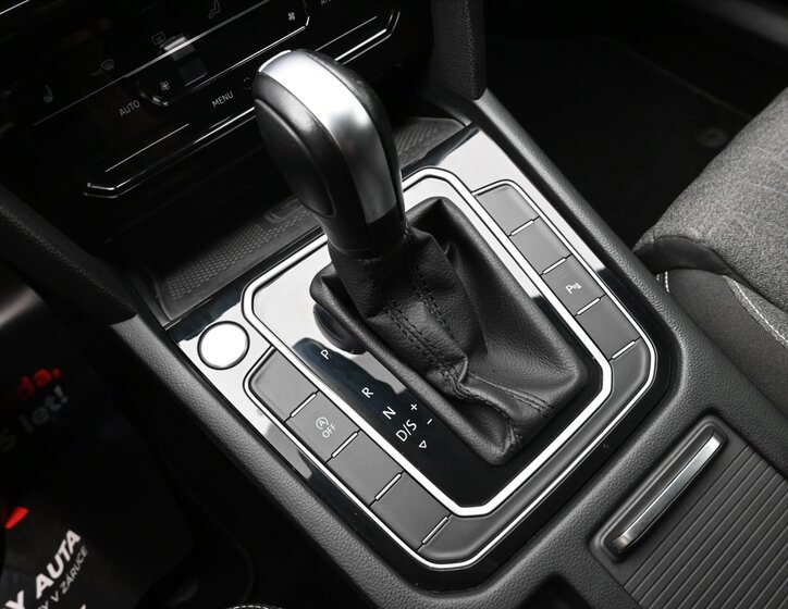 Volkswagen Passat Kombi 2,0 l 110 kw