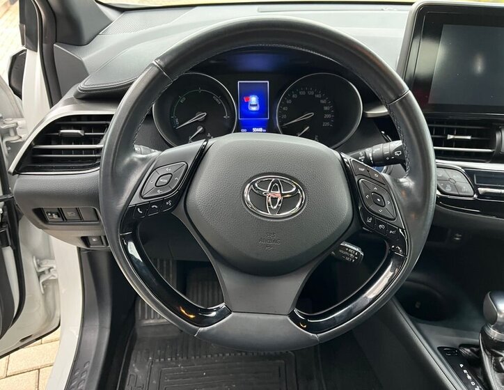 Toyota C-HR 17