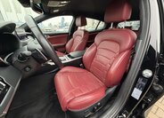 KIA Stinger Hatchback 3,3 l 269 kw