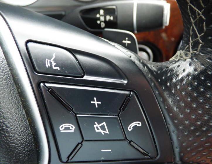 Mercedes-Benz GLK 16