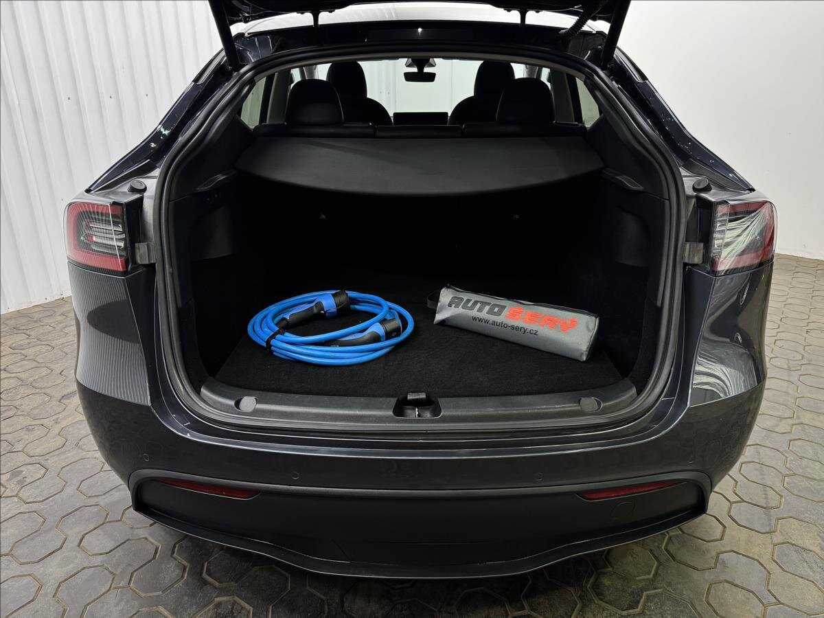 Tesla Model Y SUV 0,0 378 kw