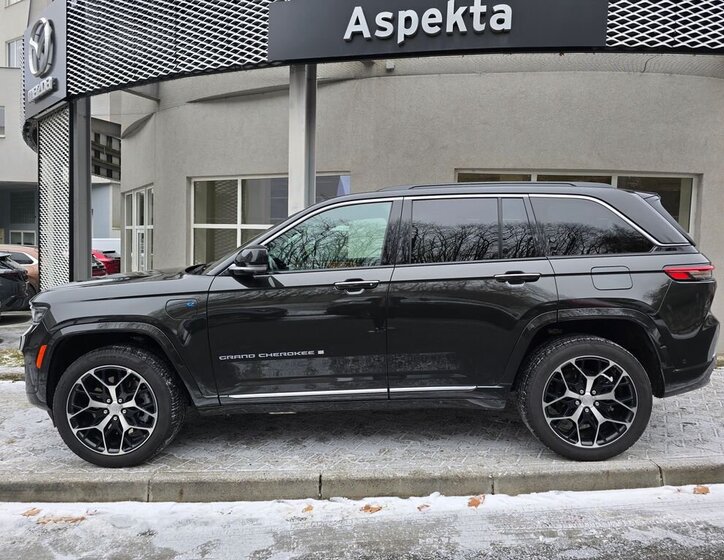 Jeep Grand Cherokee 2