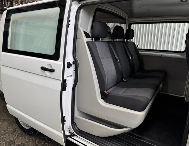 Volkswagen Transporter 26