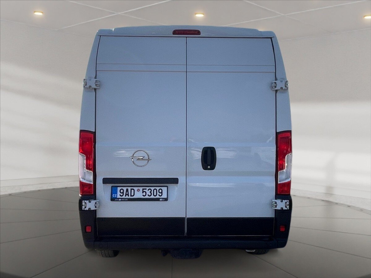 Opel Ostatní Skříň 2,2 l 121 kw