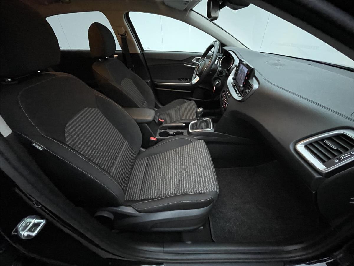 KIA Ceed Hatchback 998,0 74 kw