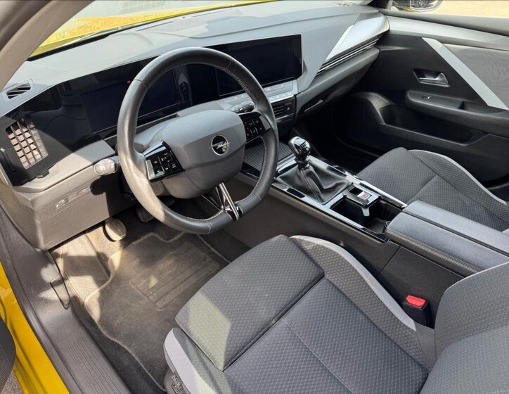 Opel Astra Hatchback 1,2 l 81 kw