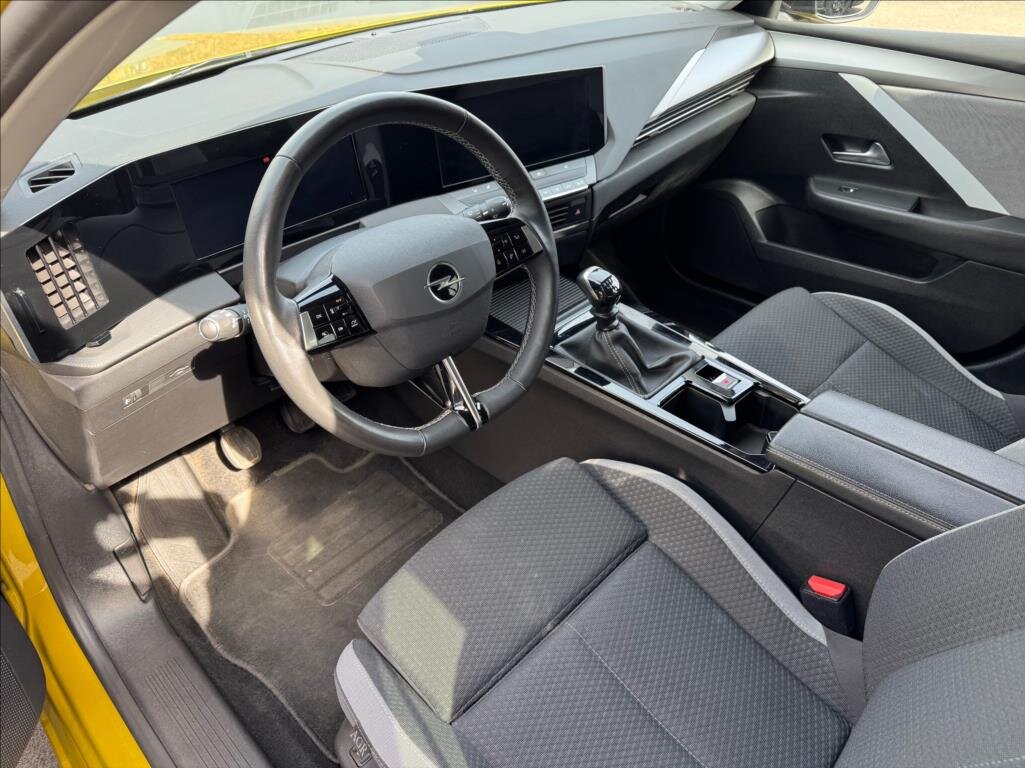 Opel Astra Hatchback 1,2 l 81 kw