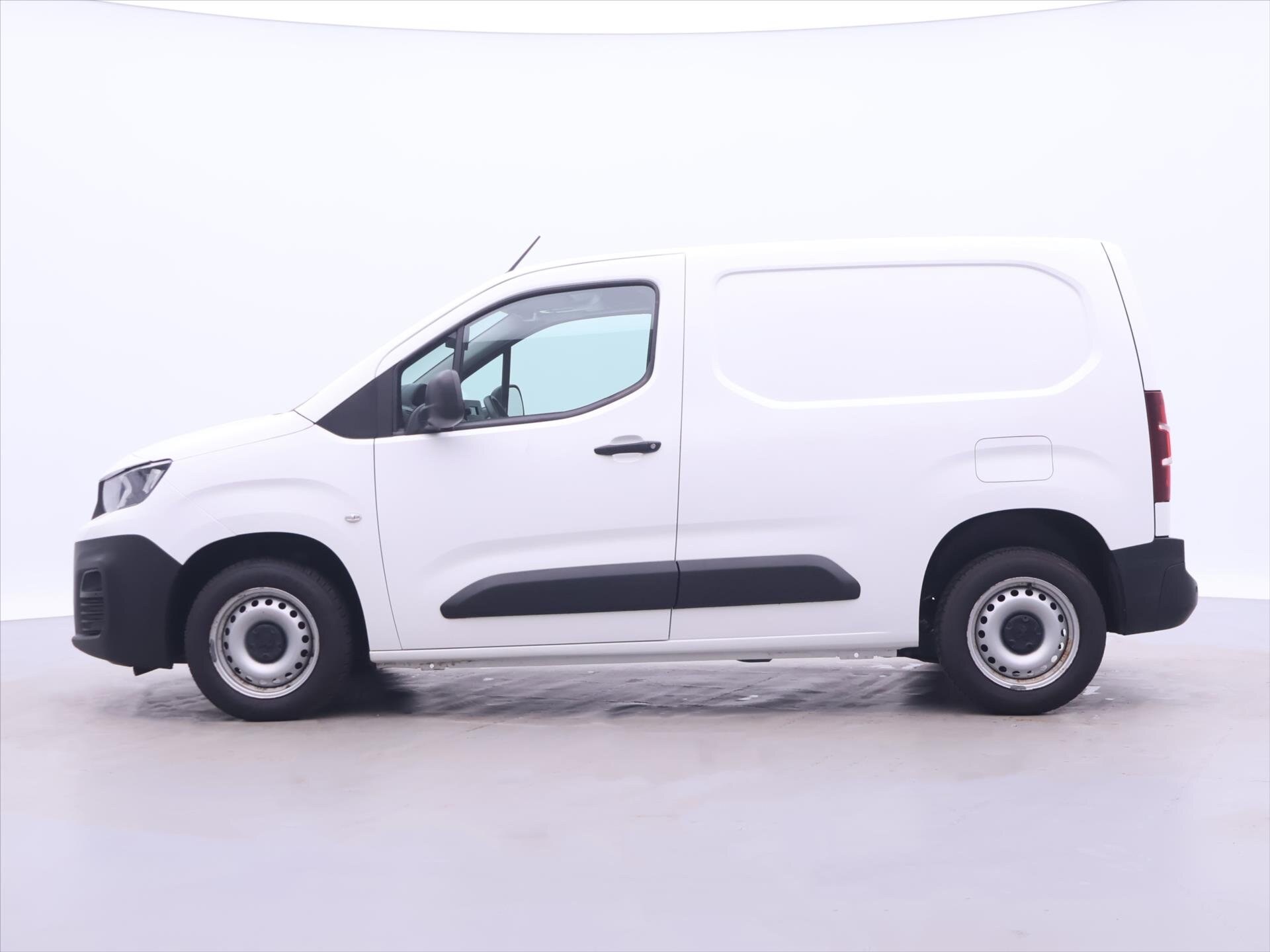 Peugeot Partner Ostatní 1,2 l 81 kw