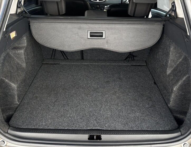 Renault Clio Kombi 1,1 l 74 kw