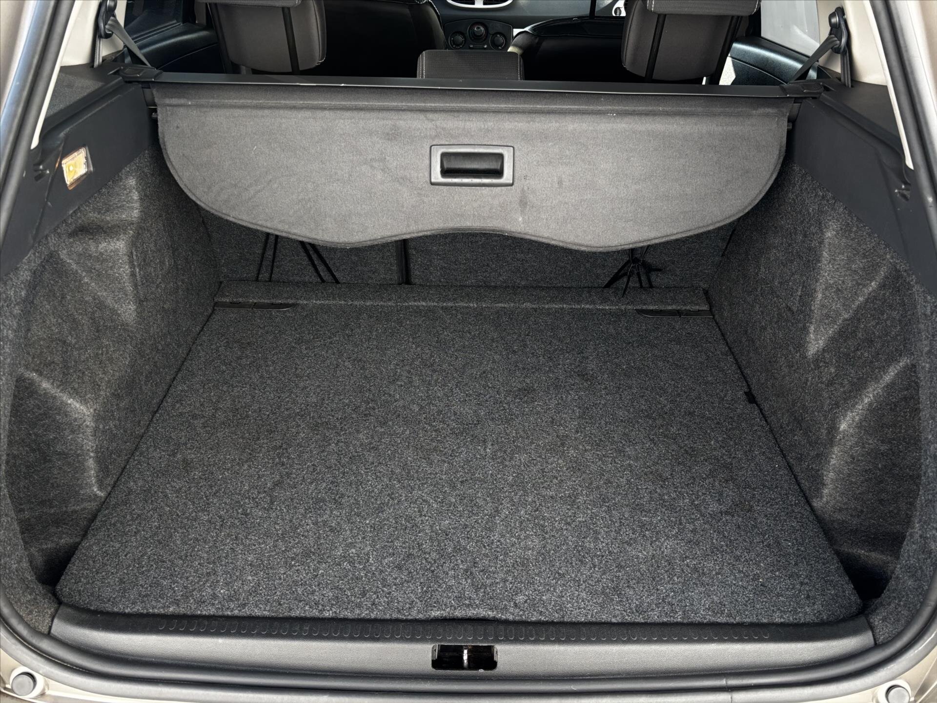 Renault Clio Kombi 1,1 l 74 kw