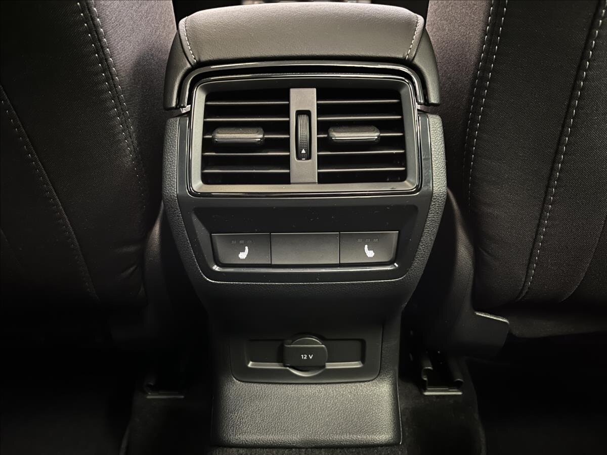 Škoda Karoq SUV 1,5 l 110 kw