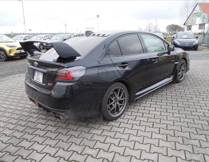 Subaru WRX Sedan 2,5 l 227 kw