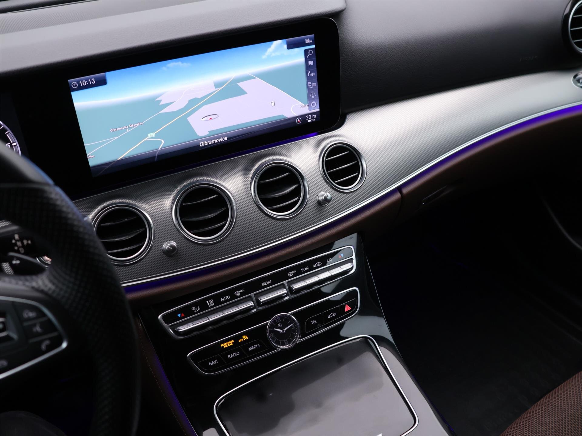 Mercedes-Benz Třídy E Sedan 2,0 l 143 kw