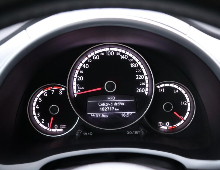 Volkswagen Beetle Hatchback 1,2 l 77 kw