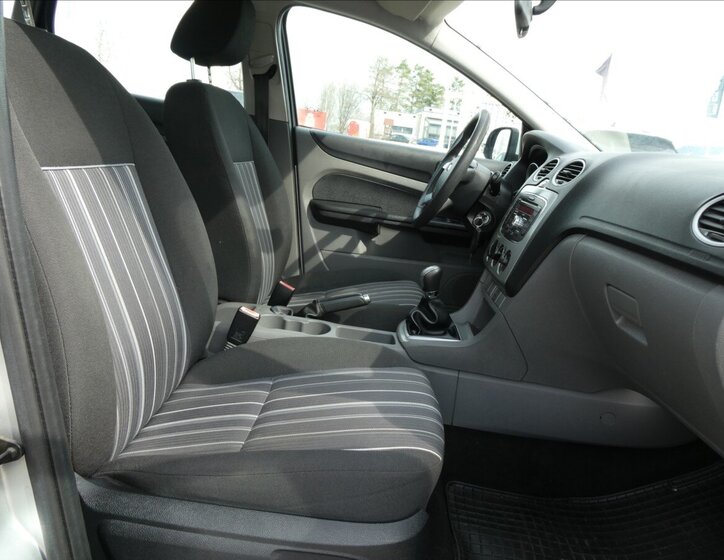 Ford Focus Kombi 1,6 l 74 kw