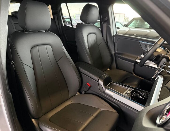 Mercedes-Benz EQB 19