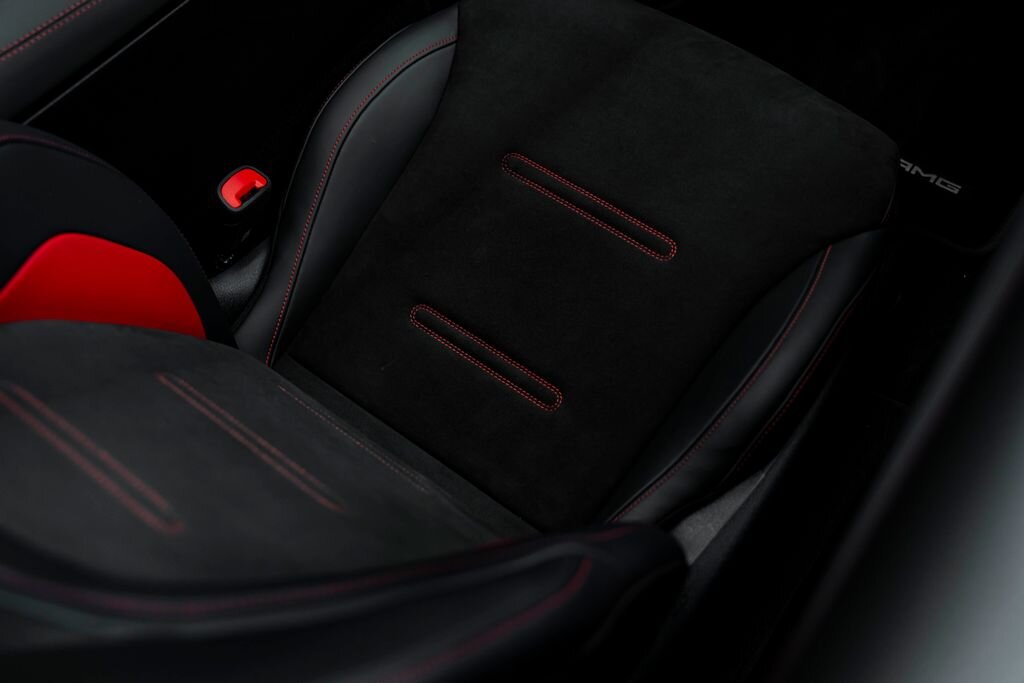 Mercedes-Benz Ostatní Kupé 0,0 330 kw