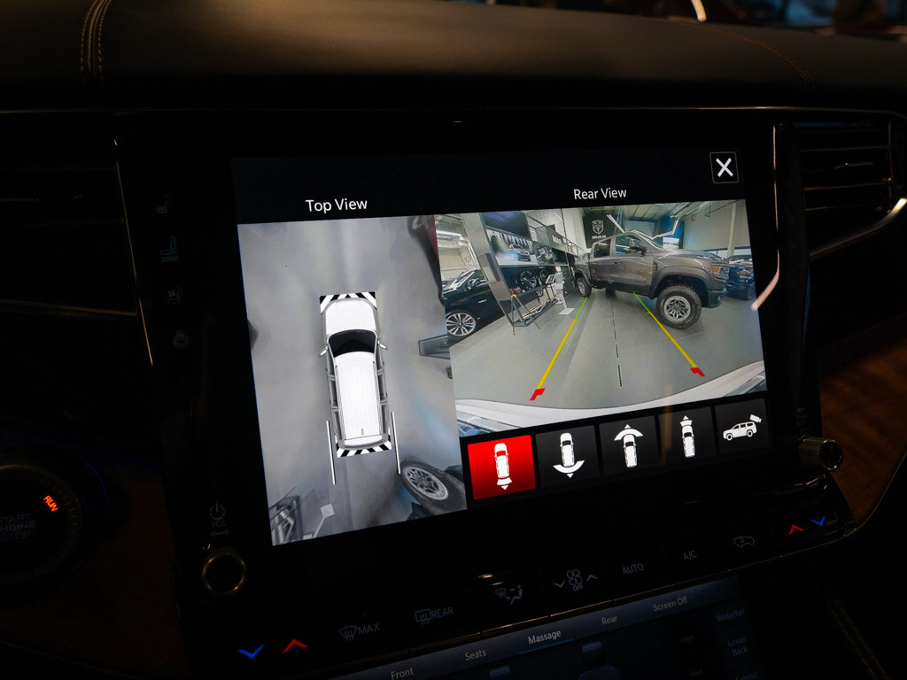 Jeep Grand Wagoneer SUV / Terénní 6,4 l 351 kw