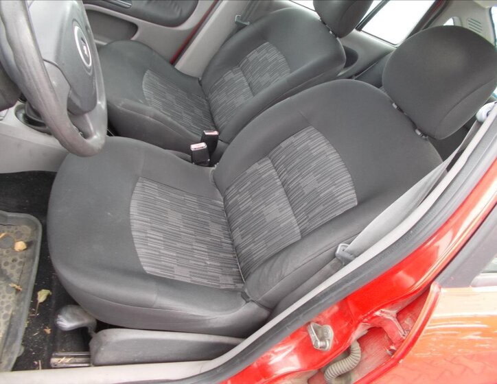 Renault Thalia Sedan / Limuzína 1,1 l 55 kw