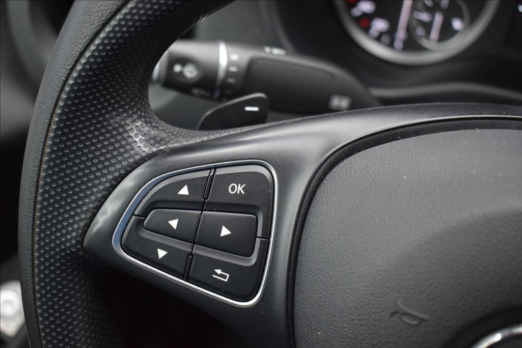 Mercedes-Benz Vito Skříň 2,0 l 120 kw